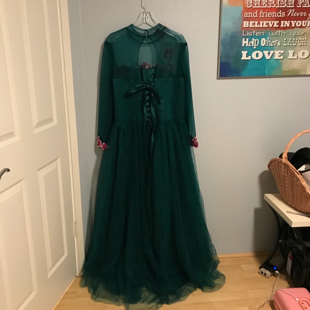 AMAZING Embroidered Floral Appliqué Prom Gown - Picture 2 of 7